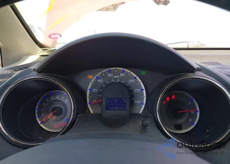 2012 Honda Fit Sport z USA, uszkodzony, nr VIN JHMGE8H53CC041237